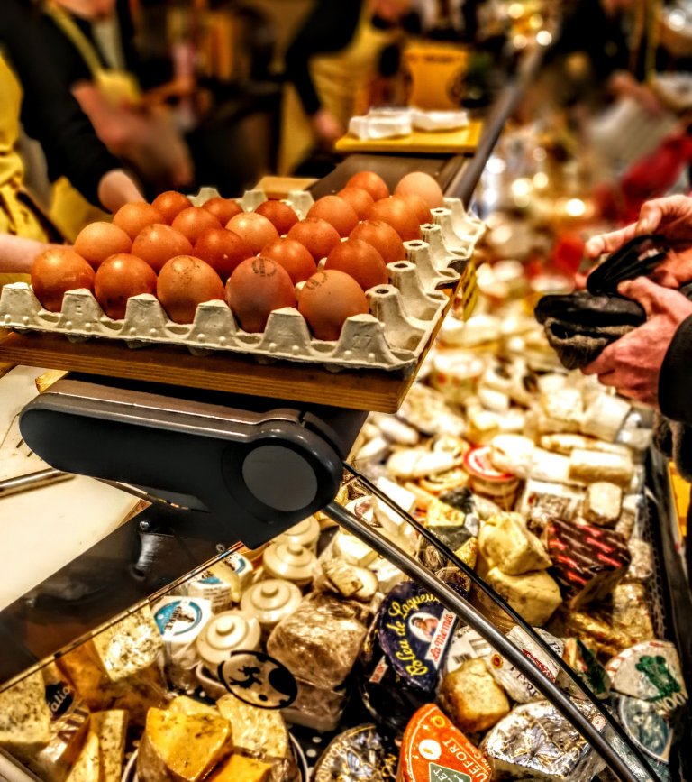 ja luomumunat tiskiin tulee Karhumäen tilalta.